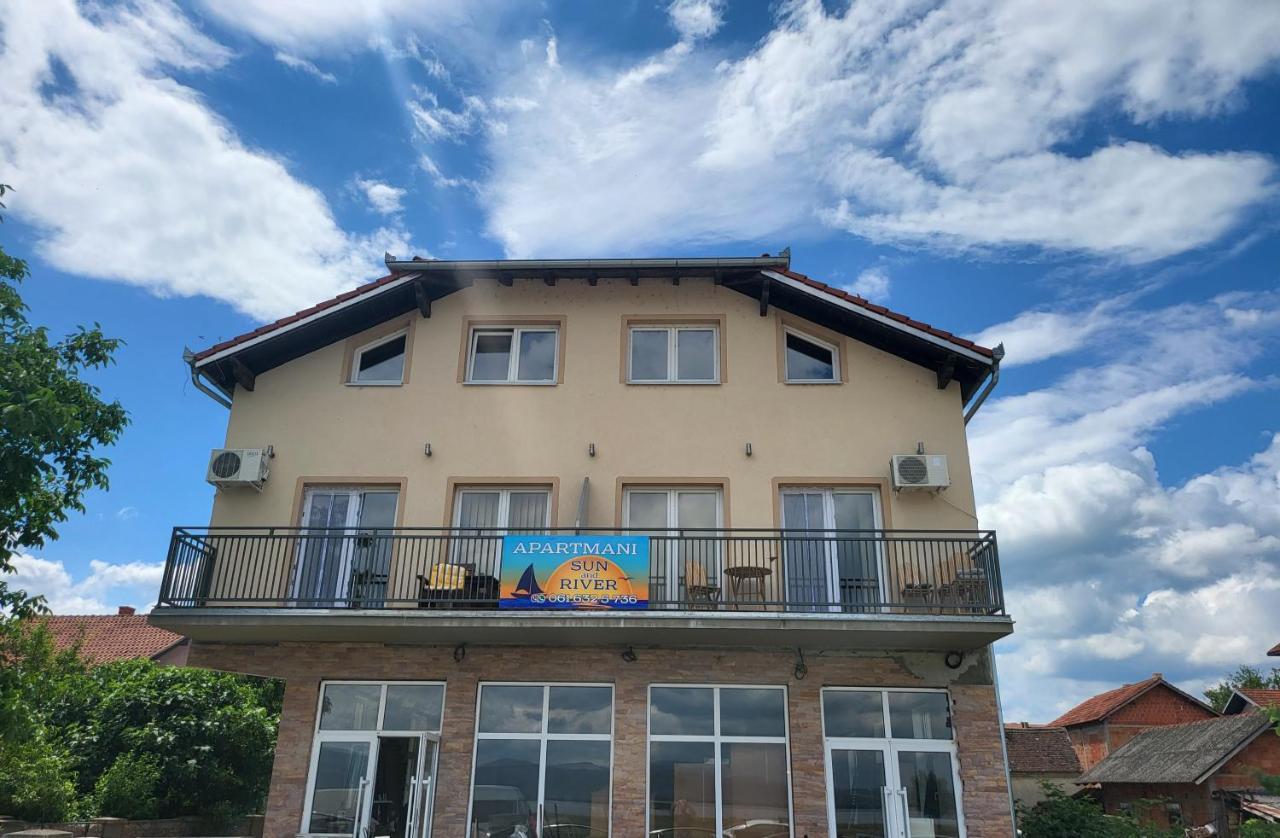 Sun And River Apartments Голубац Экстерьер фото